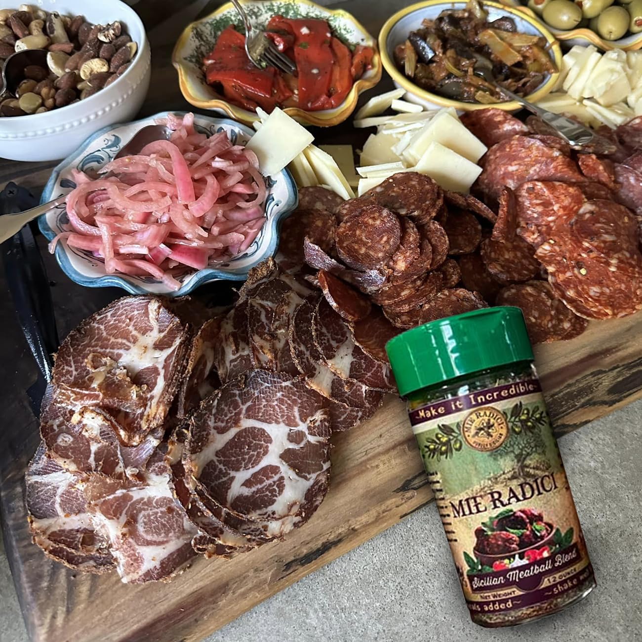 Sicilian Meatball Blend with shaker top